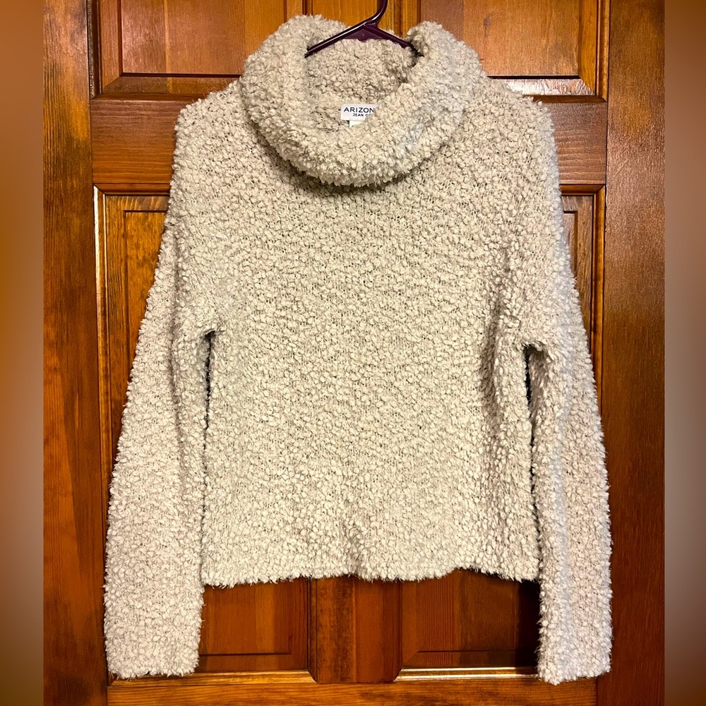 Arizona Jean Co. Junior's Cream Cowl Neck Cozy Chunky Popcorn Sweater, Small
